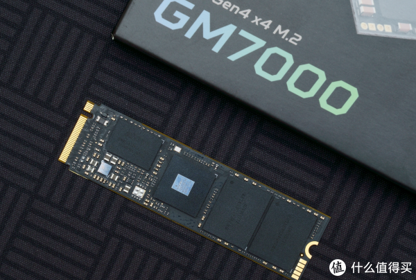 速度高达7400MB/s的高端PCIe4.0 SSD 宏碁掠夺者GM7000 硬核测评_