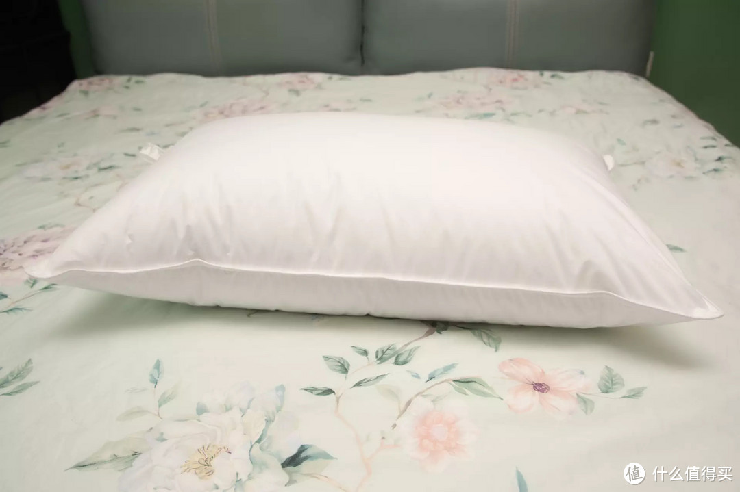 这个枕头我要给它封神！蓬松度超棒的酒店同款amain雅棉鹅绒枕