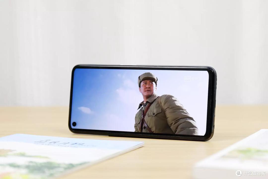 OPPO轻旗舰再进化!两千元价位的越级选手OPPO K10首发评测