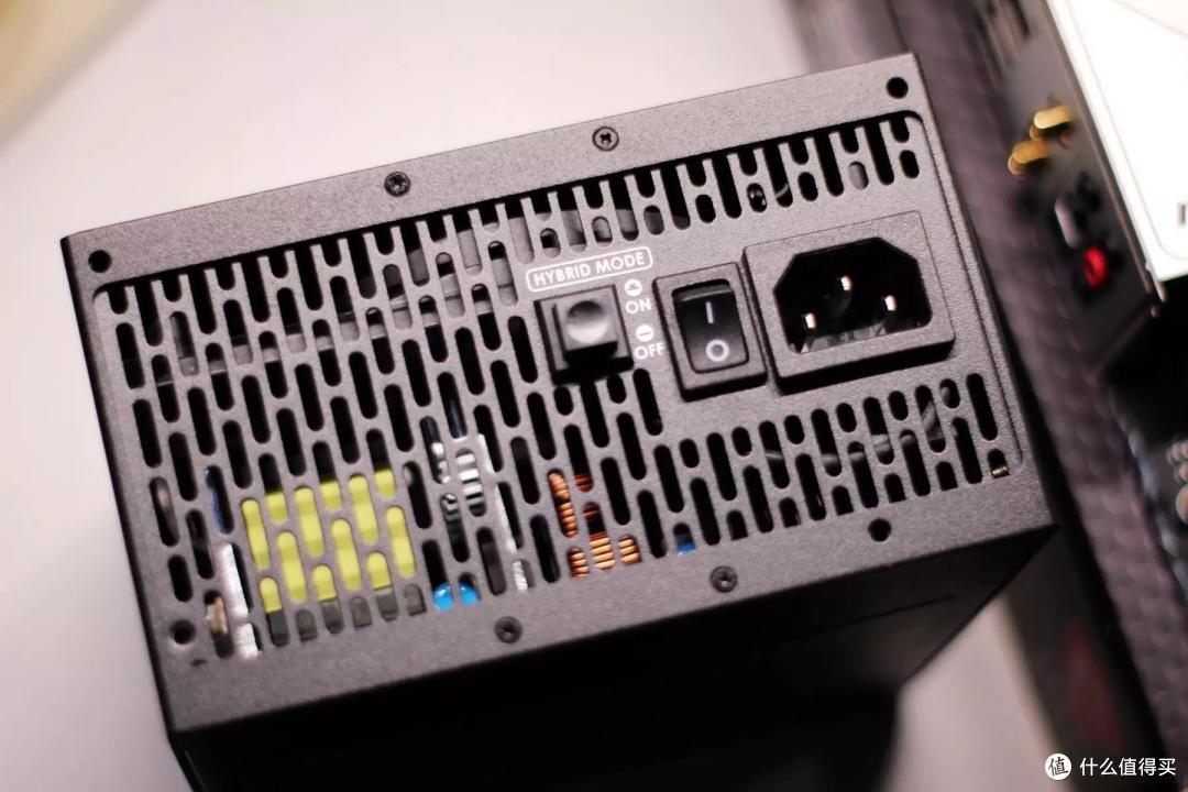 DDR5内存&显卡价格回落，4K畅玩3A大作不再难 - 2022年4月的中高端ITX装机&实测