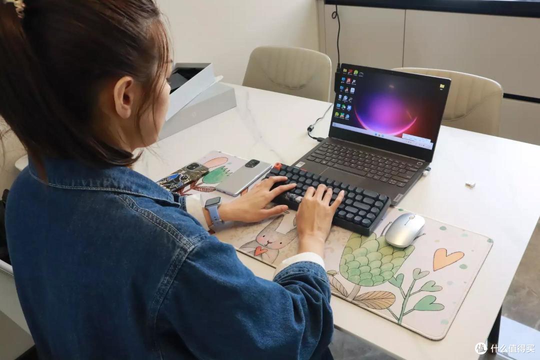 键盘如此不一样？Lofree 洛斐小翘蓝牙机械键盘体验