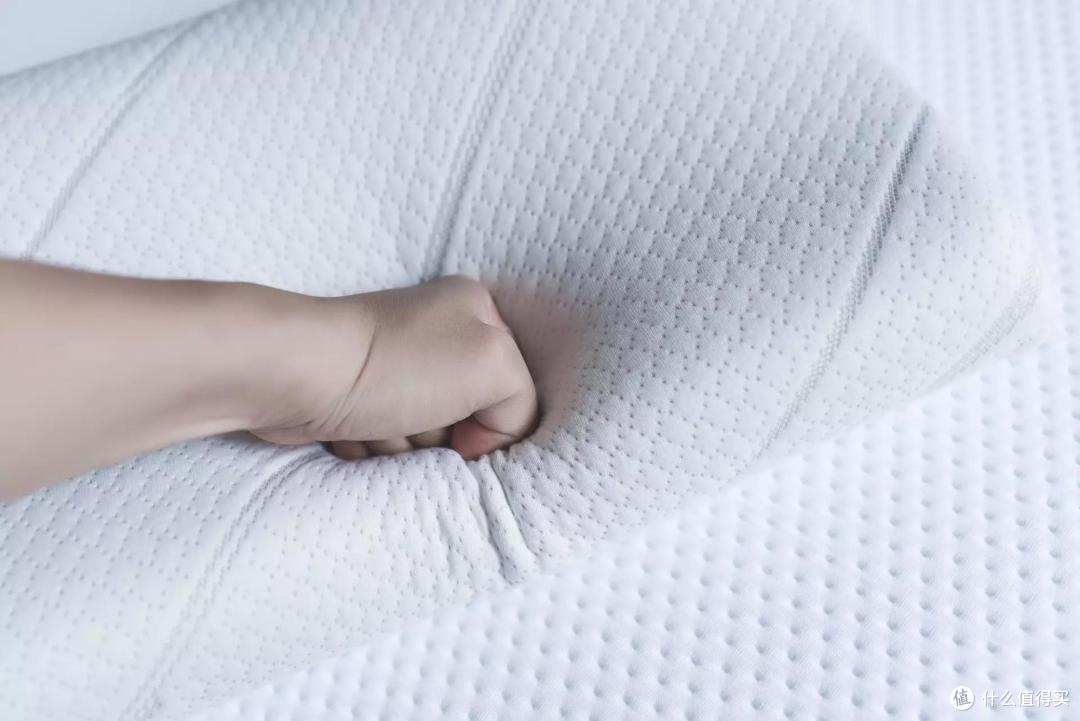 睡眠未必追求时长,更应该注重质量,选床垫应该注重哪些?