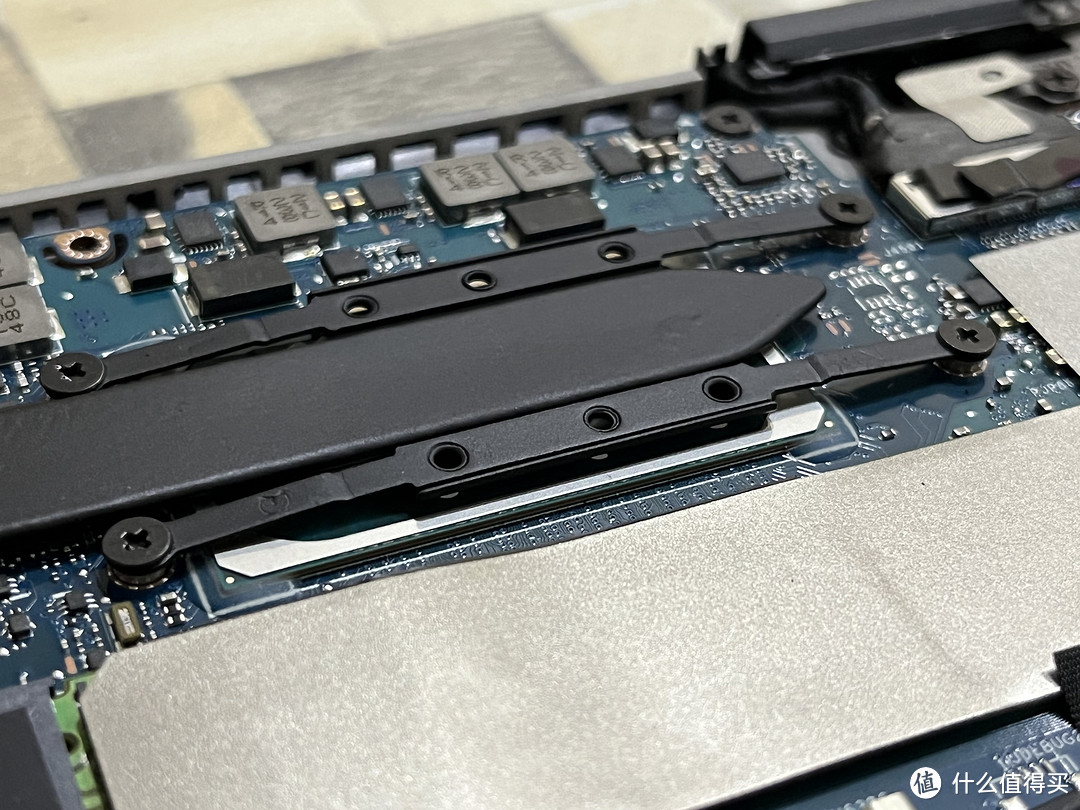 轻薄本性能也很强劲提升工作效率：华硕灵耀ZenBook Filp S近1个月的深度使用评测体验