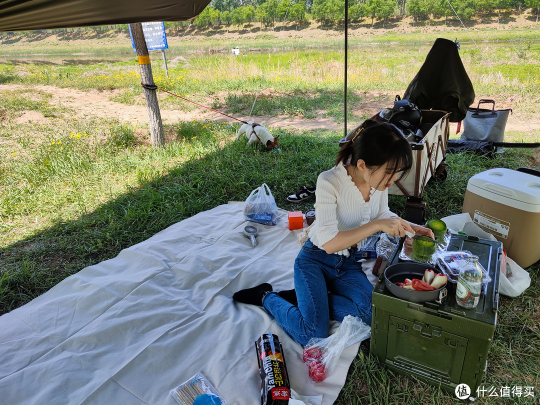 露营新手买装备真实血泪教训+自用装备测评，发现了另一款形式的蛋卷桌，真香！