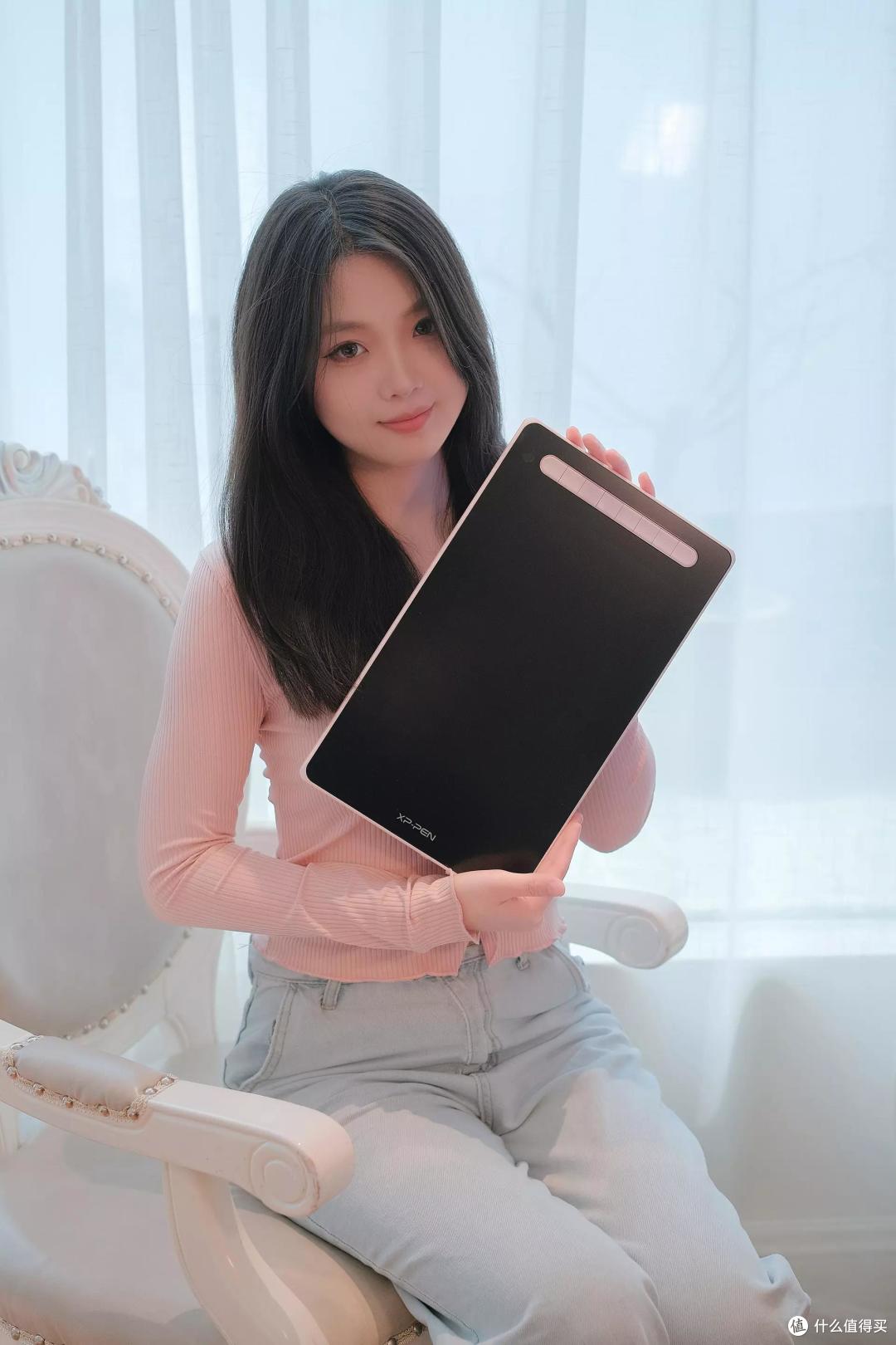 见过自带超细腻屏幕的数位板吗？XPPen Artist 12高色域数位屏测评