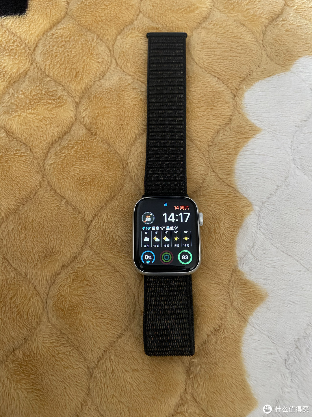apple watch series 5 买的时候担心烧屏，用了这么久没发现担心是多余的。