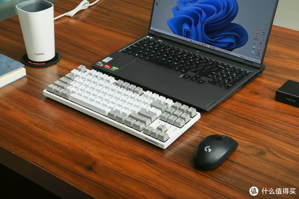杜伽K320机械键盘：cherry红轴，OEM阶梯键帽，手感一绝！