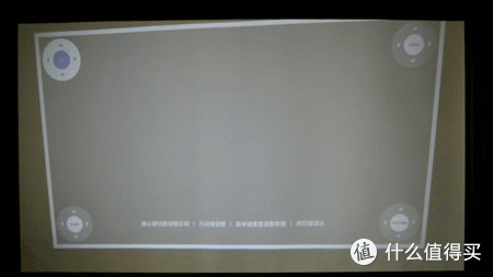 千元档投影怎么选？这款有颜又能打 — 知麻投影上手体验