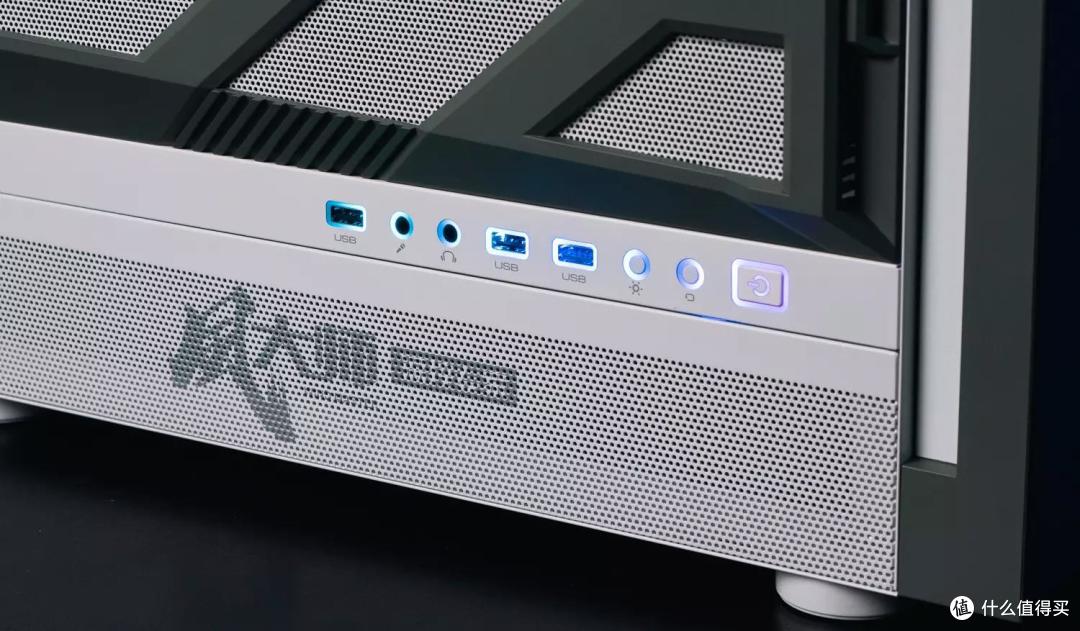 显卡散热新姿势：动力火车 风大师机箱