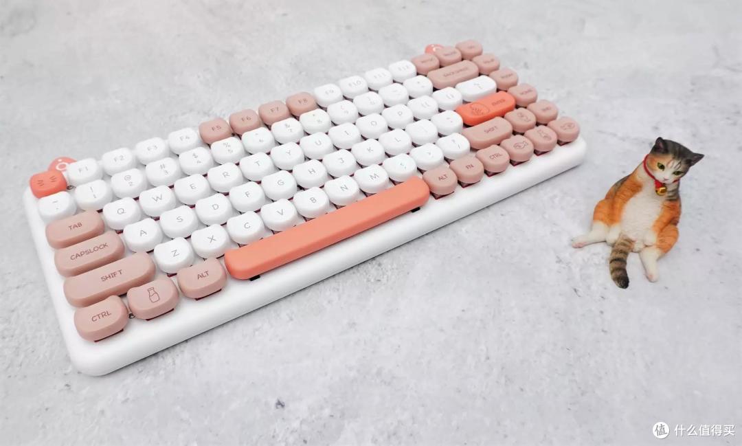 不到400元搞定520礼物!秘笈就是萌化了的IQUNIX M80猫咪键盘(机械)