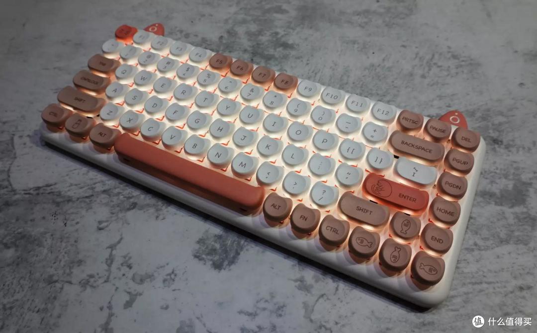 不到400元搞定520礼物!秘笈就是萌化了的IQUNIX M80猫咪键盘(机械)