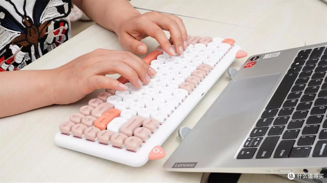 不到400元搞定520礼物!秘笈就是萌化了的IQUNIX M80猫咪键盘(机械)