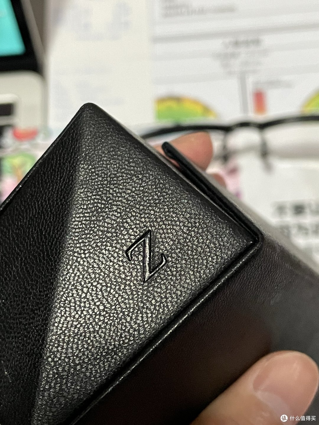 手感不错，这是真皮嘛