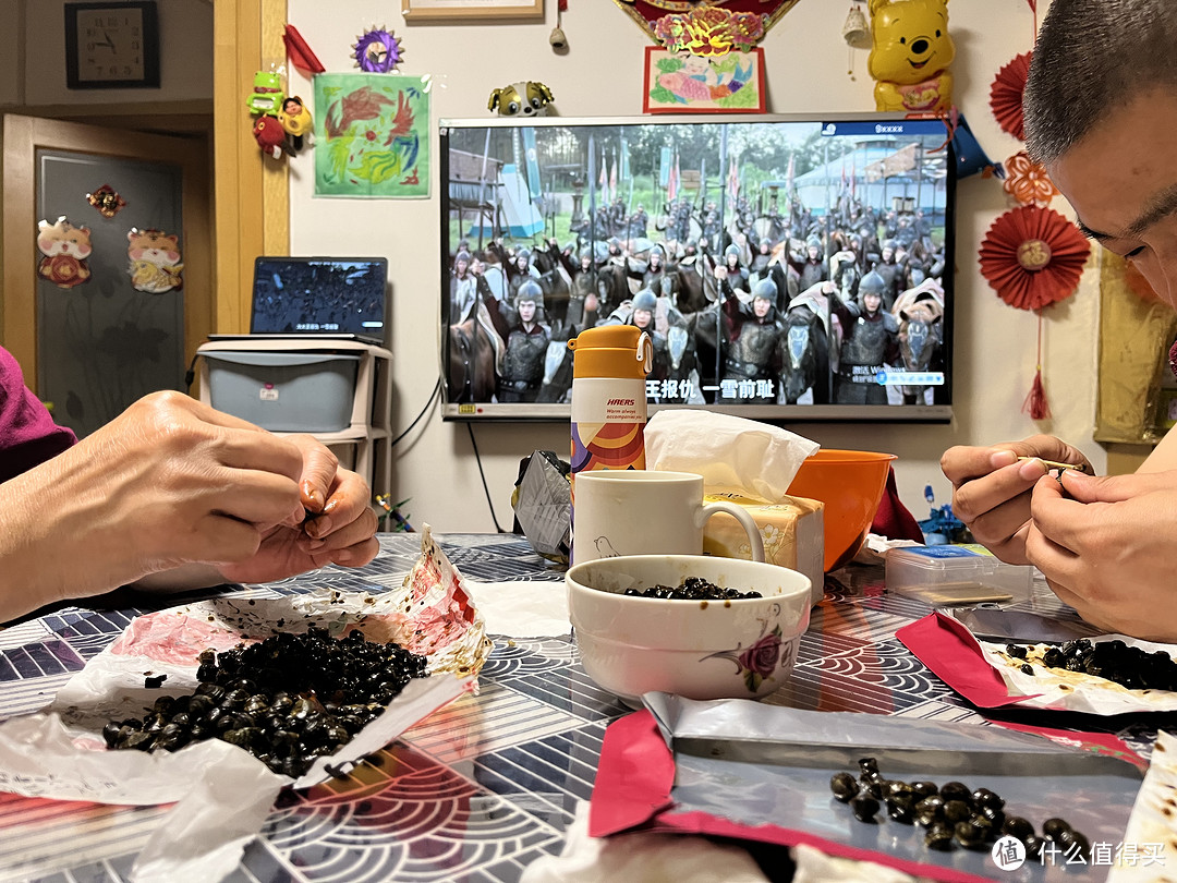 海鲜除了清蒸，还有其他美味的做法！在家做个麻辣鲜香的下酒菜，另附三款高性价比铁锅推荐！