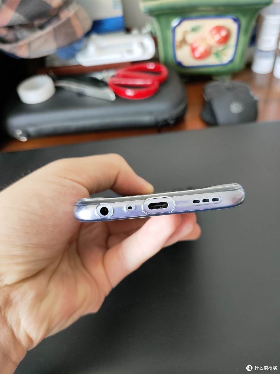 充电口是c口,传统耳机口好评