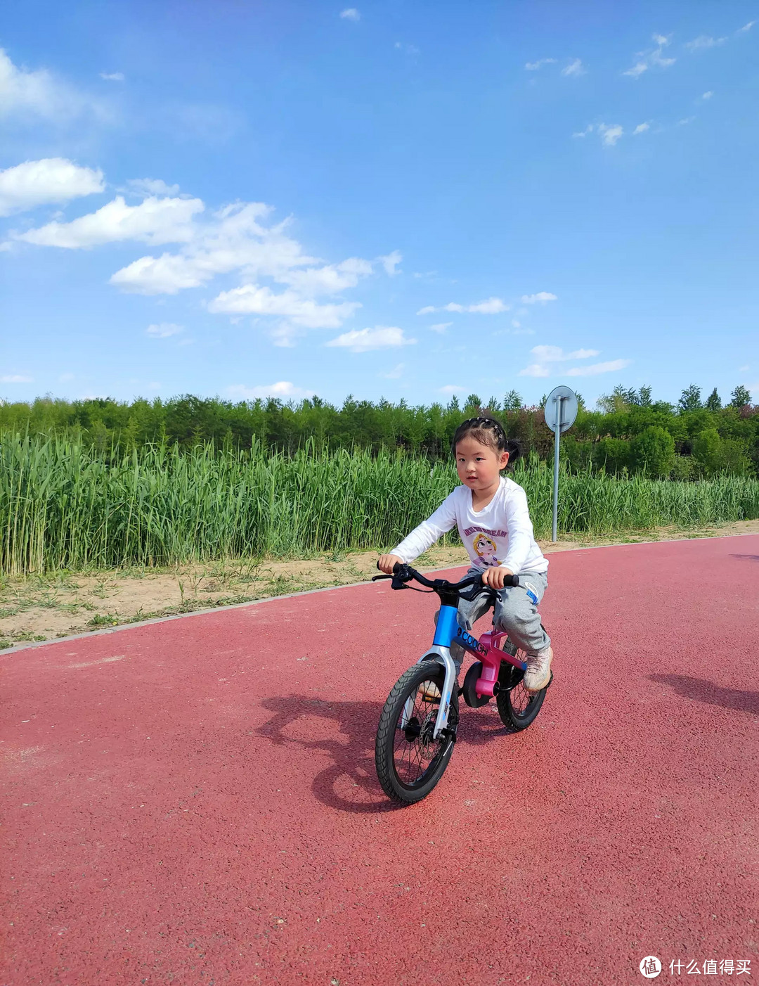 安全与品质并存，孩子们心中的千里马——酷骑F1儿童自行车测评