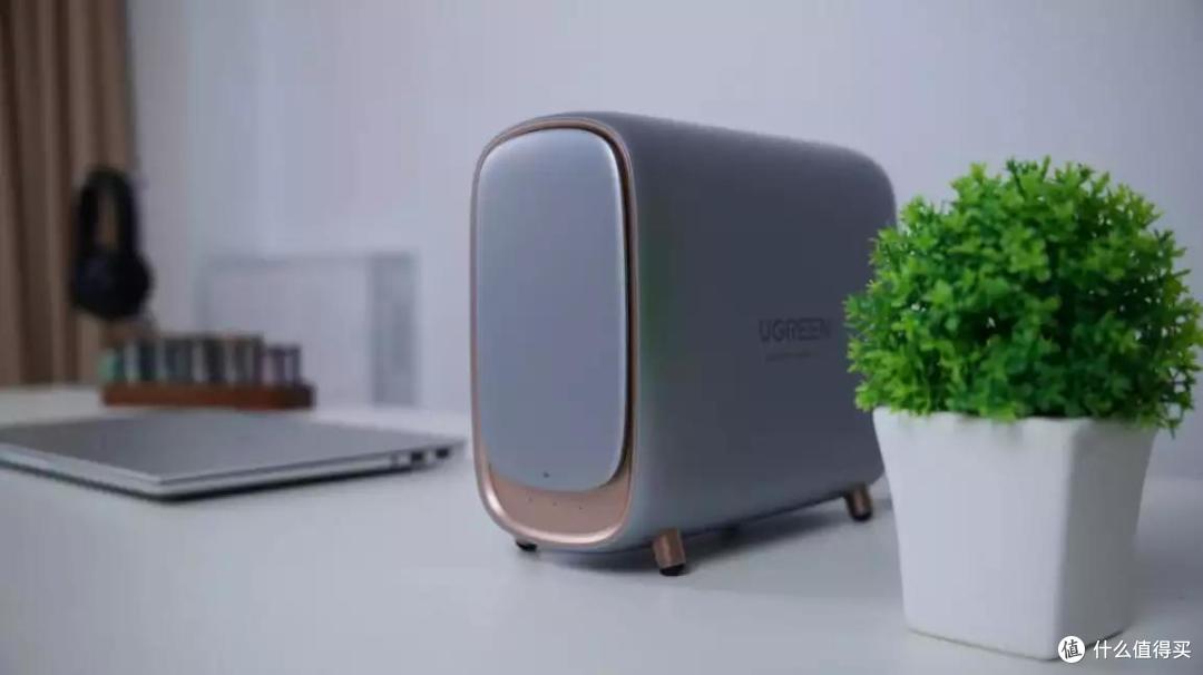 更强的“小白”NAS:摆脱“入门”标签,绿联DH2600新品评测