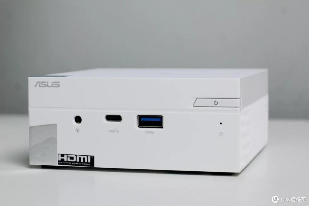 仅仅0.6L,还能“一线通”的Mini PC!华硕PN41吹雪白