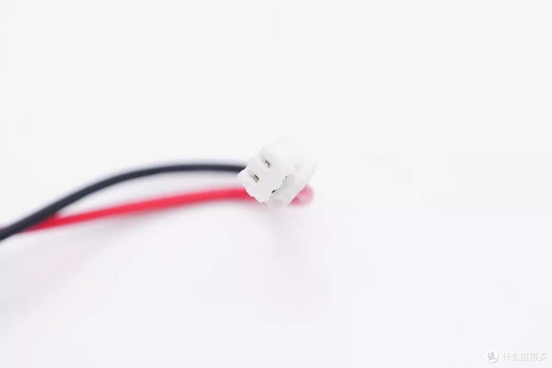 拆解报告:CARKU卡儿酷多功能汽车应急启动电源EPower-168