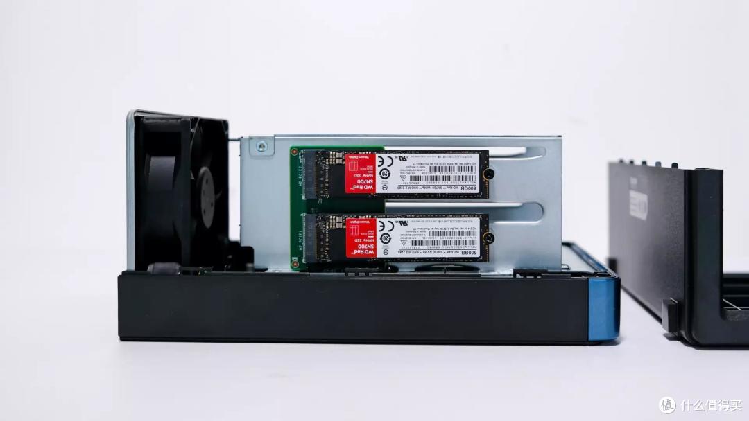 入门机也有5GbE网速丨最撞旗舰的入门级NAS,威联通TS-216+红盘Plus上手