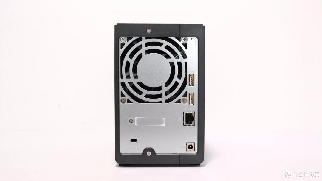 入门机也有5GbE网速丨最撞旗舰的入门级NAS,威联通TS-216+红盘Plus上手