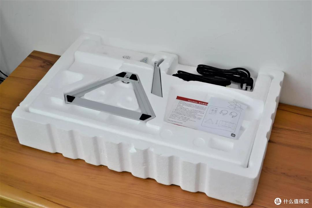 618电竞显示器如何选?170Hz刷新率+1ms疾速响应,宅家电竞比较爽