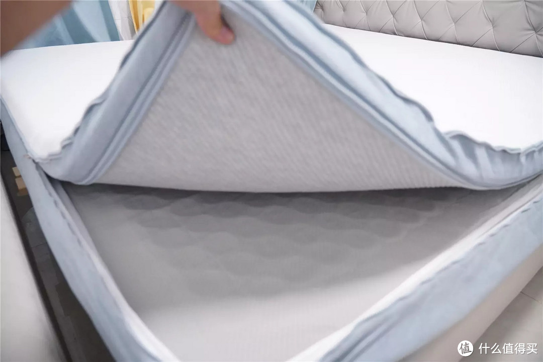 双面设计，能软能硬，抗菌防螨-网易云舒零压感软硬两用弹簧床垫分享！