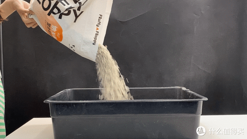 6款销量top混合猫砂真实评测——一篇告诉你：联合利华、美的破圈猫砂，到底是真好用还是割韭菜？