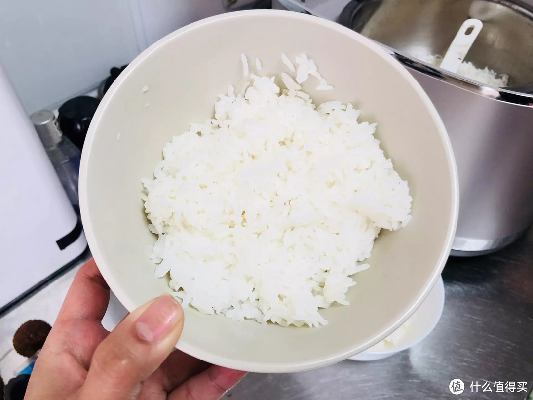 泰国乌汶茉莉香米和我们平常吃的大米有何不同？真的好吃有茉莉香味么？