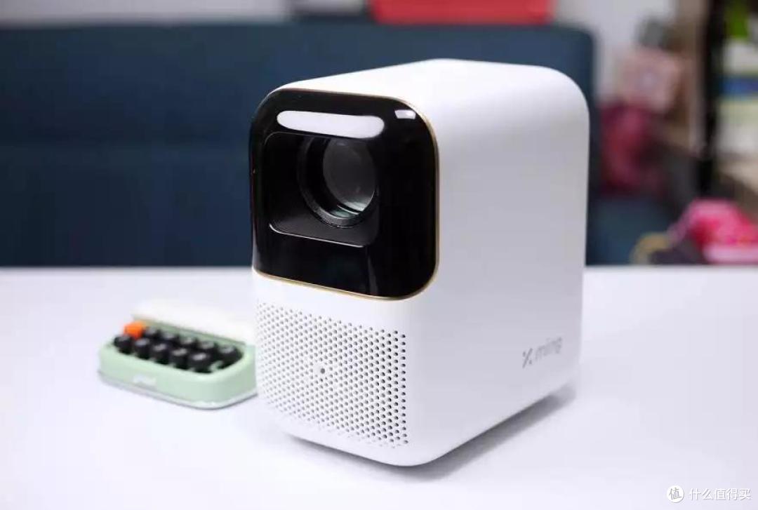 小户型也能用的聪明投影，小明Q1 Pro投影仪测评