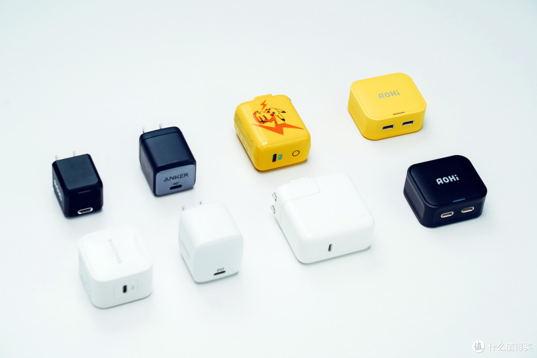 先于苹果发布,超小双口快充:aohi 40W 双口充电器解析
