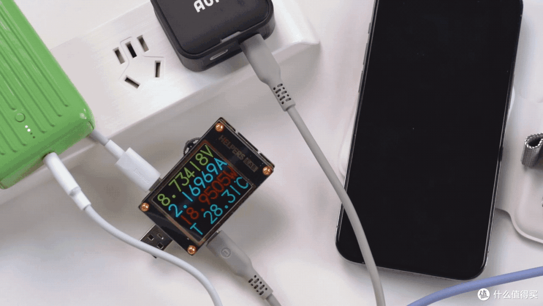 先于苹果发布,超小双口快充:aohi 40W 双口充电器解析