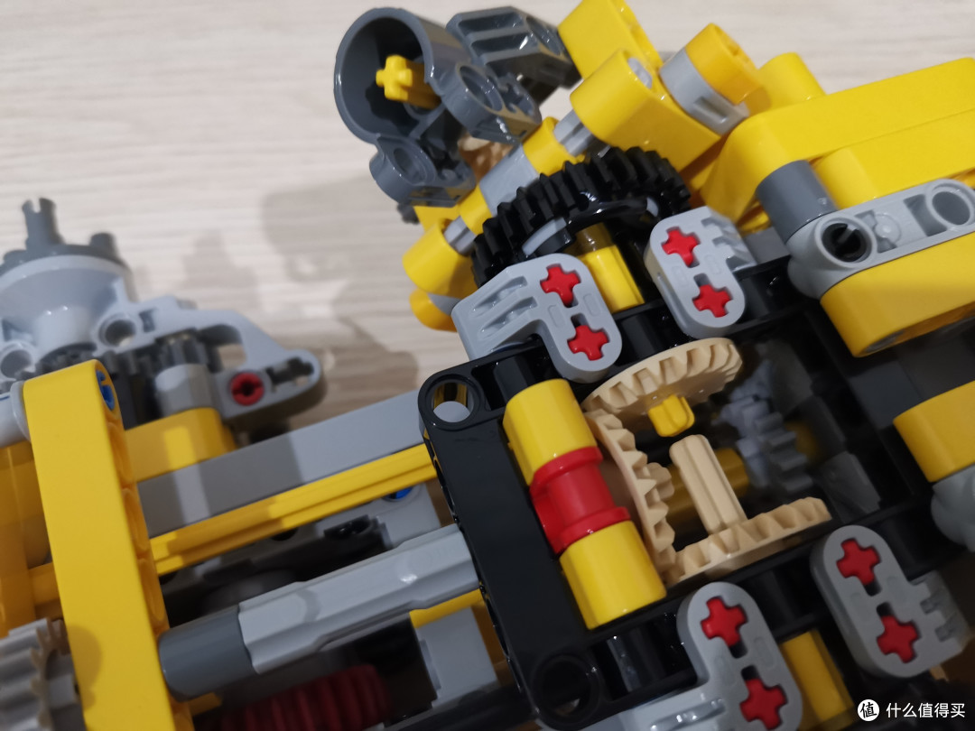 LEGO 42114 机械组系列 沃尔沃铰接式拖车 评测