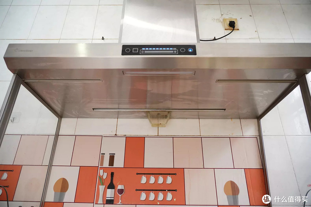 cleadeep净味净烟机，深层净化pm2.5值低到62μg/m³，让你的厨房没有油烟味，绿色健康值得拥有。