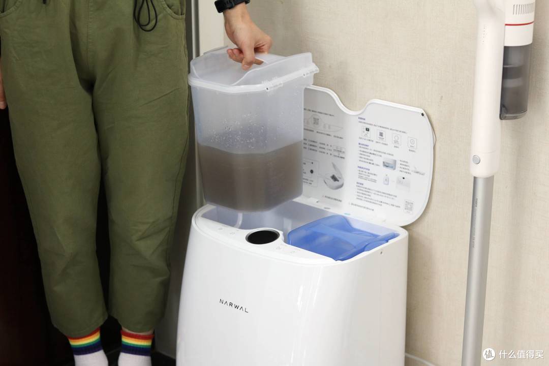 云鲸J2扫拖机器人评测,自动清洗拖布+高温烘干,值得入手吗?