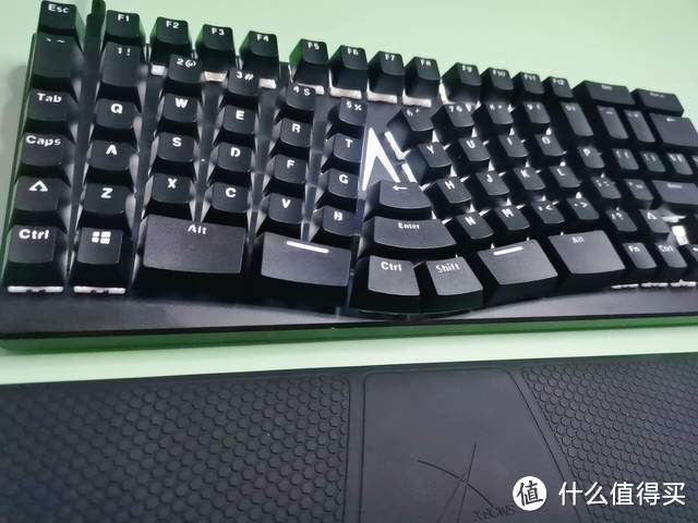 X-Bows Lite人体工学机械键键盘让你告别手腕酸痛