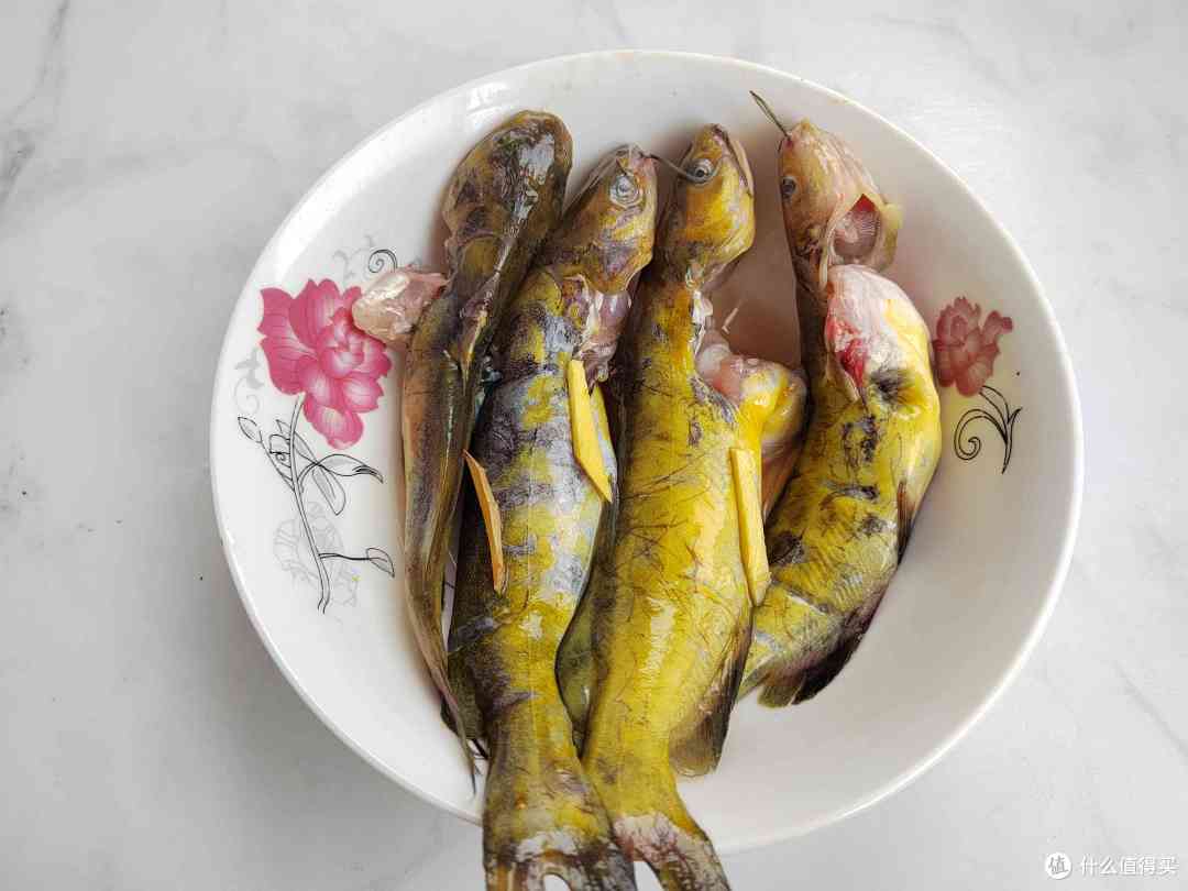 入夏后,遇到此鱼我从不还价,肉嫩刺少营养高,老人孩子吃特别好