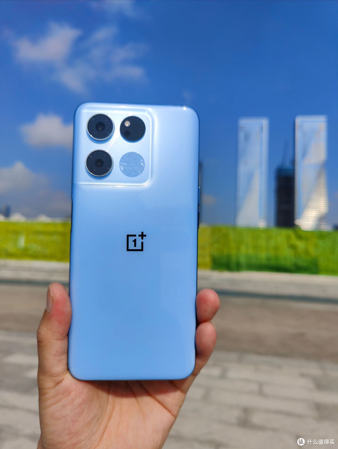 一加Ace竞速版与红米Note11t Pro，谁才是性价比高的8100手机？