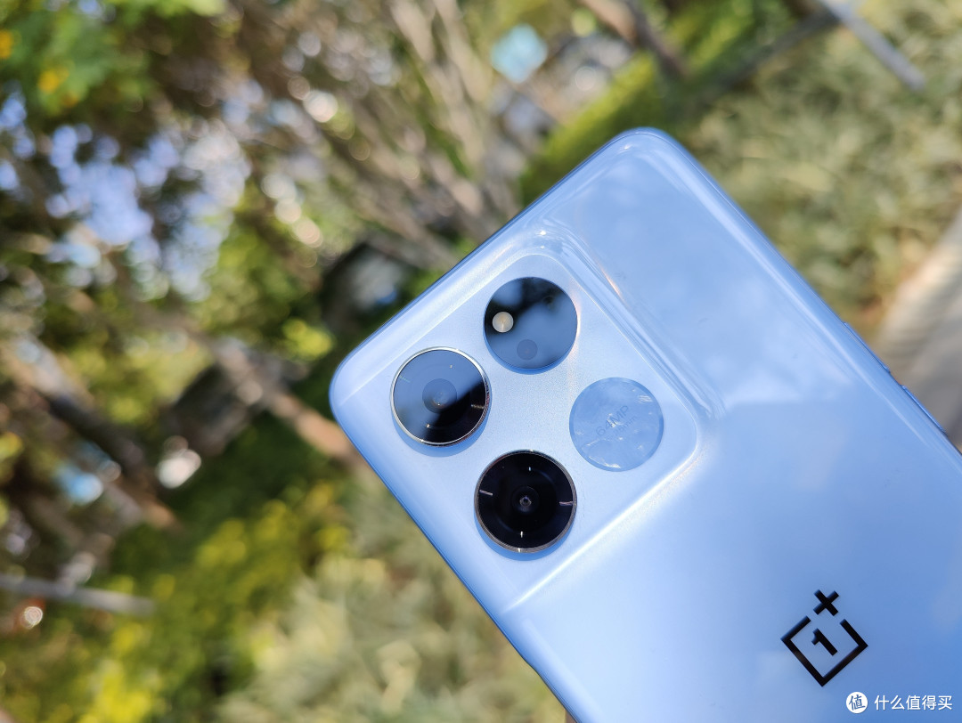 一加Ace竞速版与红米Note11t Pro，谁才是性价比高的8100手机？