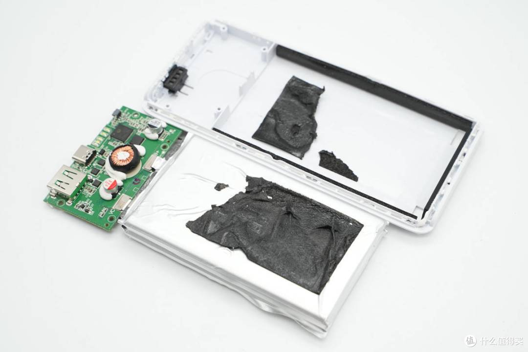 拆解报告:OPPO 33W 1A1C超级闪充移动电源PBSV03