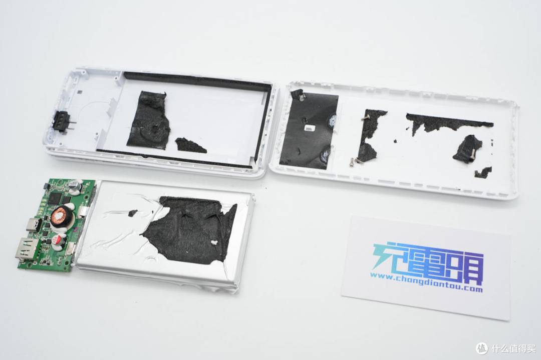 拆解报告:OPPO 33W 1A1C超级闪充移动电源PBSV03