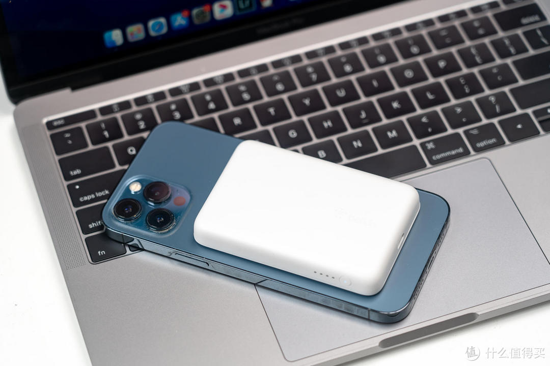 为iPhone13而生!贝尔金磁吸无线充电宝+抗菌壳膜体验