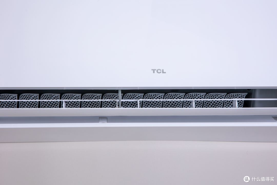 《到站秀》 健康、清凉一手抓,今年空调就选它:TCL 小蓝翼Ⅱ 新风空调