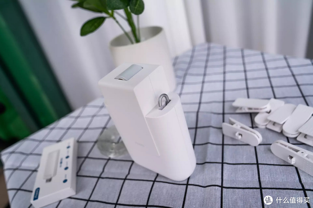 人可以懒到什么程度?Aqara 智能窗帘伴侣 E1小体验
