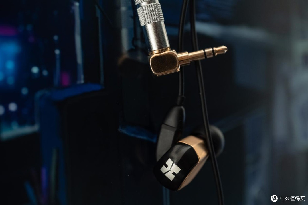 延续顶流旗舰,动圈耳塞的音质天花板,HIFIMAN RE2000pro初体验