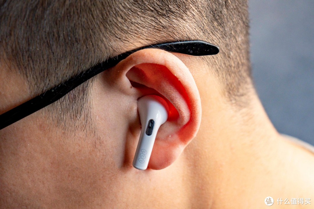 短柄半入耳更轻巧舒适，QCY AilyPods真无线耳机体验评测