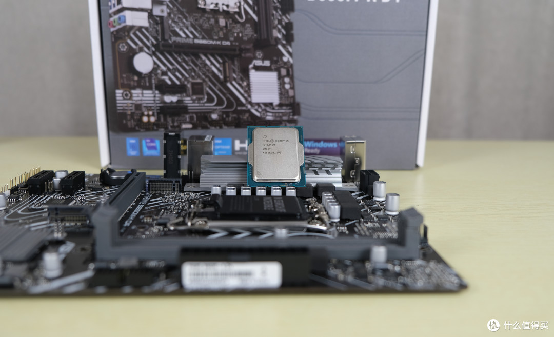 ▼cpu方面就是上面说到的i5-12400,虽说有独显安装需求用不带核显的i5