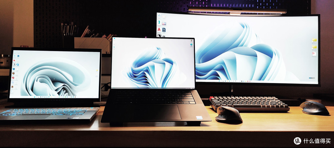 （自左至右：Alienware，DellPrecision 5560，HP ENVY）