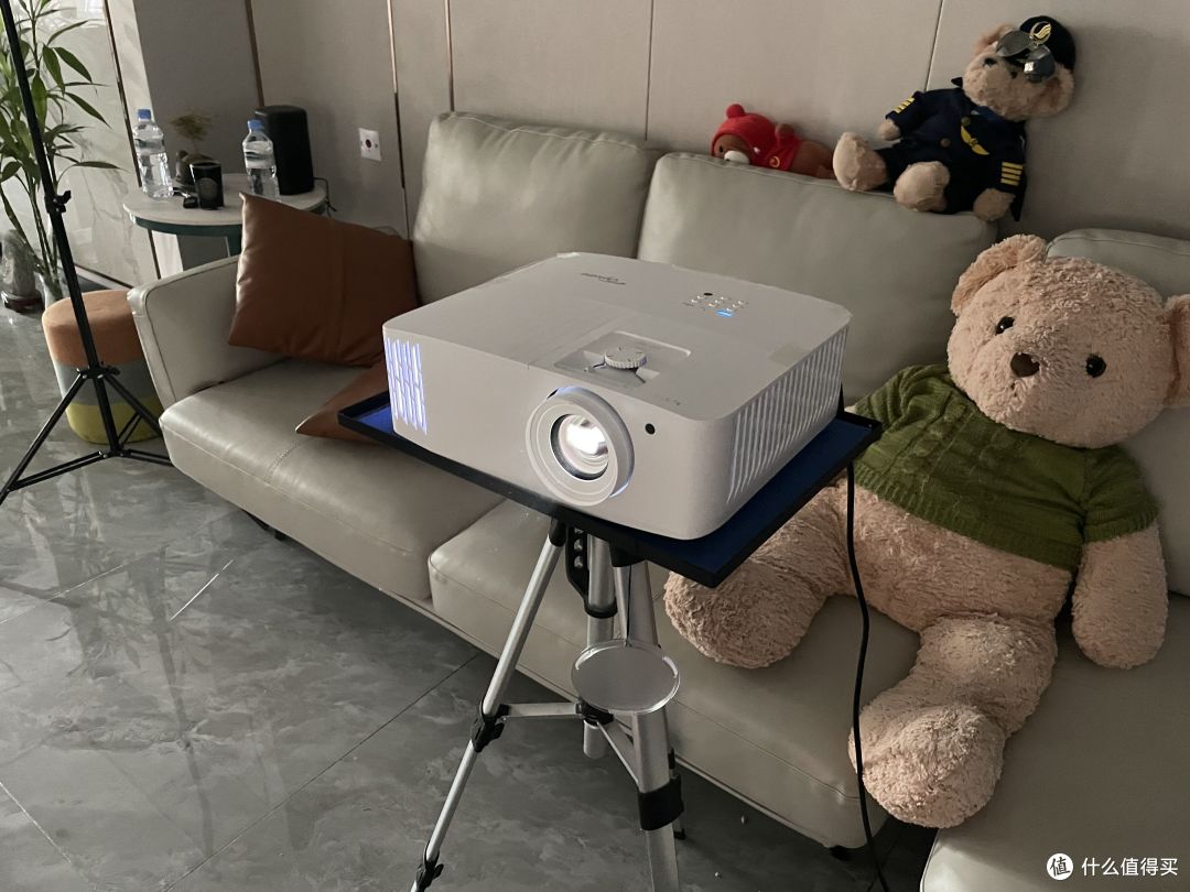 奥图码家用投影仪