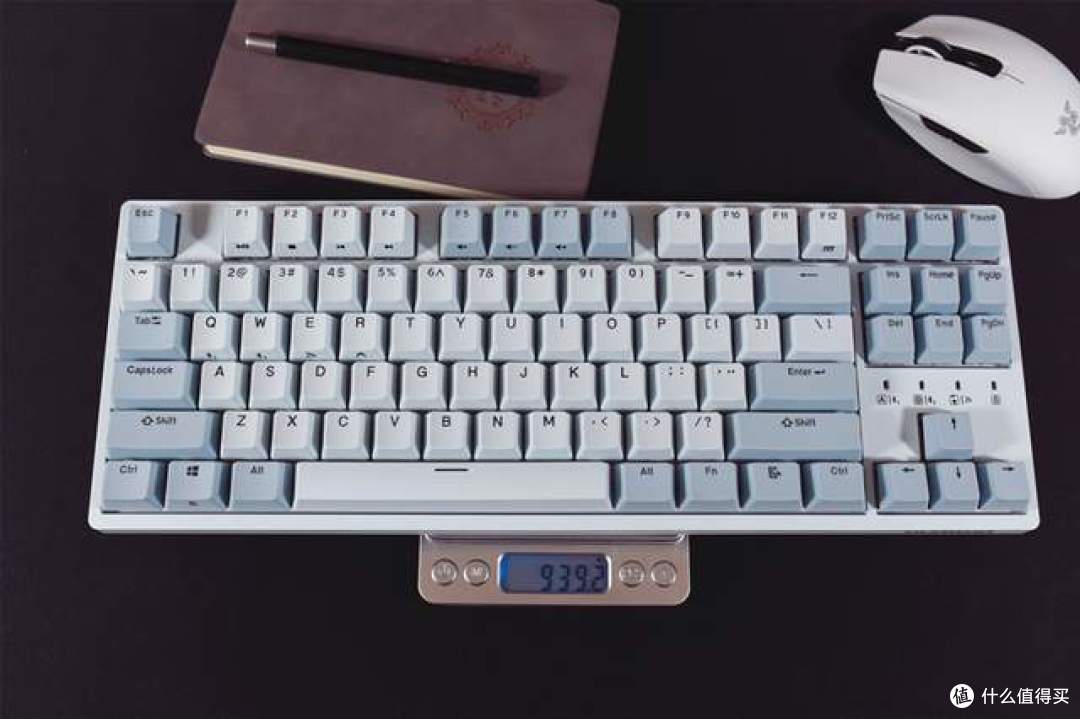 操作舒适布局合理,轴体安静触发灵敏-杜伽K320W机械键盘